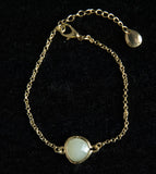 Delicate Chain Bracelet with Stone