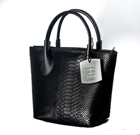 Elegant grained leather handbag